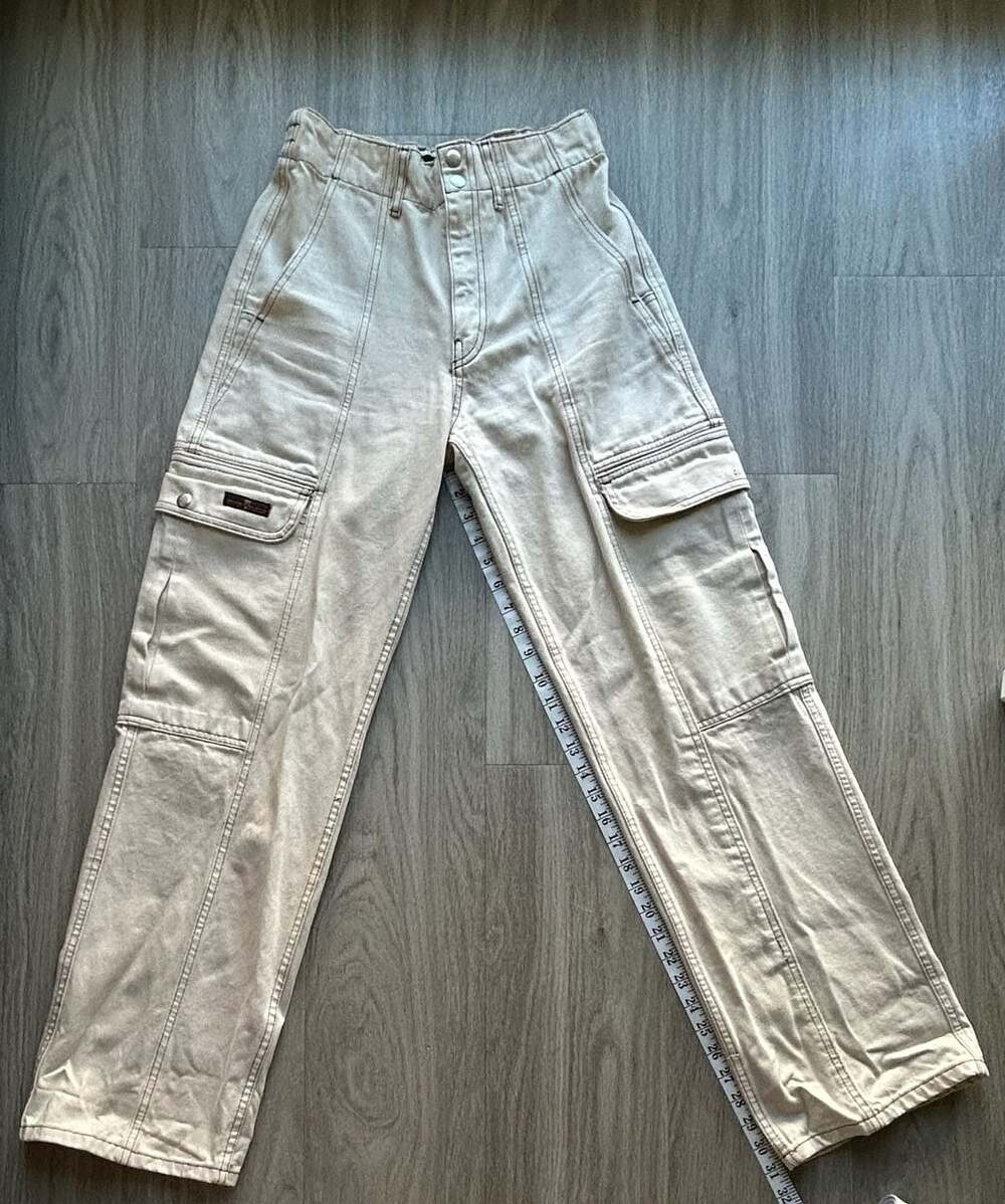 BDG Urban Outfitters Cargo Pants Size 25 Cream